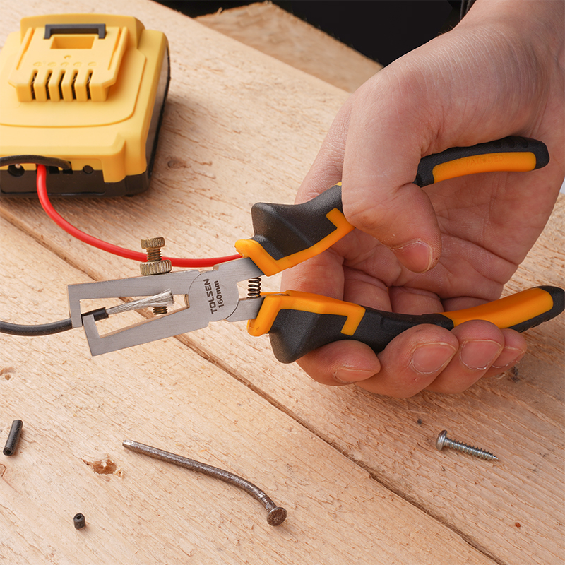Wire Stripping Pliers TOL10013 - Durable and Efficient Tool for Wire Stripping